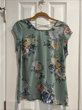 Floral Print Cap-Sleeve Blouse - Sage Green